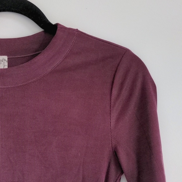 FREE PEOPLE | Ribbed Short Sleeve T-shirt Crew Neck Side Ruffles Womens S - Picture 4 of 10